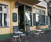 Cafe KATULKI inside