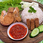 Nasi Sup Daging Bakar Pantai Timur food