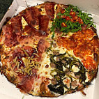 Pizza Al Trancio Da Tina food