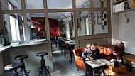 Convivium Cafe&bistrot inside