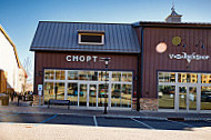 Chopt Creative Salad Co. outside