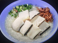 Seng Kee Porridge Noodles And Soup (empress Market) food