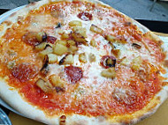 Pino’s Pizzeria Street Food food