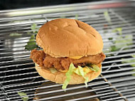 Beeloy Burger Crispy Chicken food