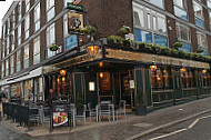 Bayswater Arms outside