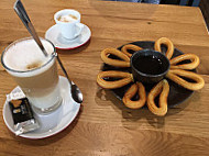 Cafe Gutenburger food
