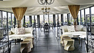 Etnea Roof Bar Restaurant By “una Cucina” inside