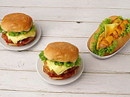 I&d Burger Station food