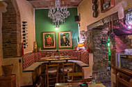 Taverna Pappagloria inside