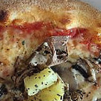 La Ruota Inh. Francesco Vecchio Pizzeria food