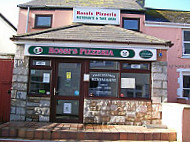 Rossi's Pizzeria inside