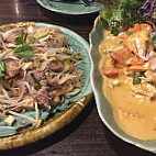 Caroline Thai food