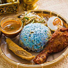 Nasi Kerabu Kak Ngah food