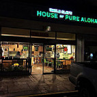 Uncle Clay's House Of Pure Aloha inside