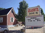 Granny's Drive In outside