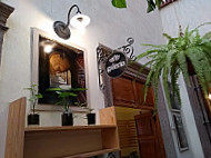 Cafe La Pizca inside