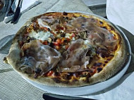 Pizzeria Delizia food