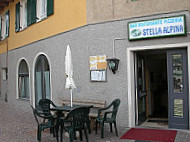 Bar Tabacchi Ristorante Pizzeria Stella Alpina inside