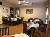 Pizzeria San Giorgio inside