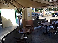 Cafe Bien outside