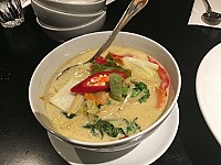 Be'Tong Thai Restaurant food
