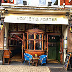 Hoxley and Porter inside
