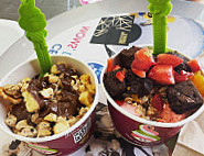 Menchie's Frozen Yogurt food