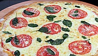 Moriá Pizzaria food