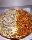Denapoli Krispy Pizza food