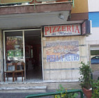 Pizzeria Da Marco outside
