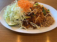 Madee Thai Kitchen food