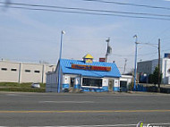 Chicago Style Gyros outside