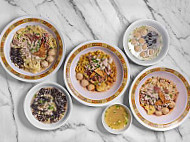 High Street Tai Wah Pork Noodles food