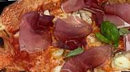 Pizzeria Da Tredici “la Diversamente Napoletana” food