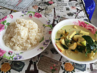 Mama Piyawan's food