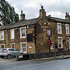 Nelson Arms outside