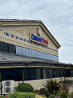 Chinook Winds Casino Resort inside