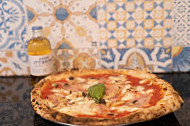 Antico Mercato Pizzeria Napoletana food