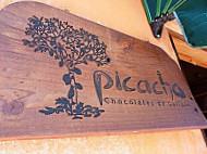 Chocolates Picacho inside