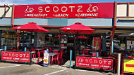 Scootz Cafe outside