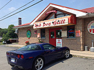 Red Dog Grill outside