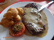 Hotel-Restaurant Enjolras food