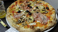 Molino Pizzeria food