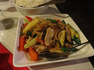 Aomjai Thai Cuisine food