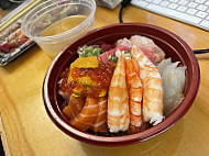 Zen's Sushi And Gourmet Asian Cuisine food