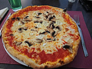 Pizzeria De Valere food