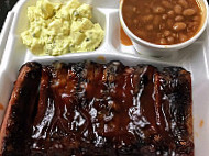Golden Rule B-q And Grill food