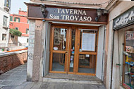 Taverna San Trovaso outside
