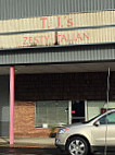 T J's Zesty Italian outside