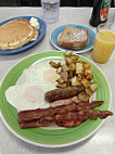 Doty’s Diner food